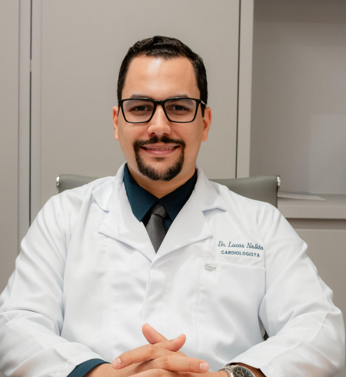 Dr. Lucas Nolêto - Cardiologista Cuidar do seu coração é investir em um futuro mais saudável. Previna, cuide, viva bem!